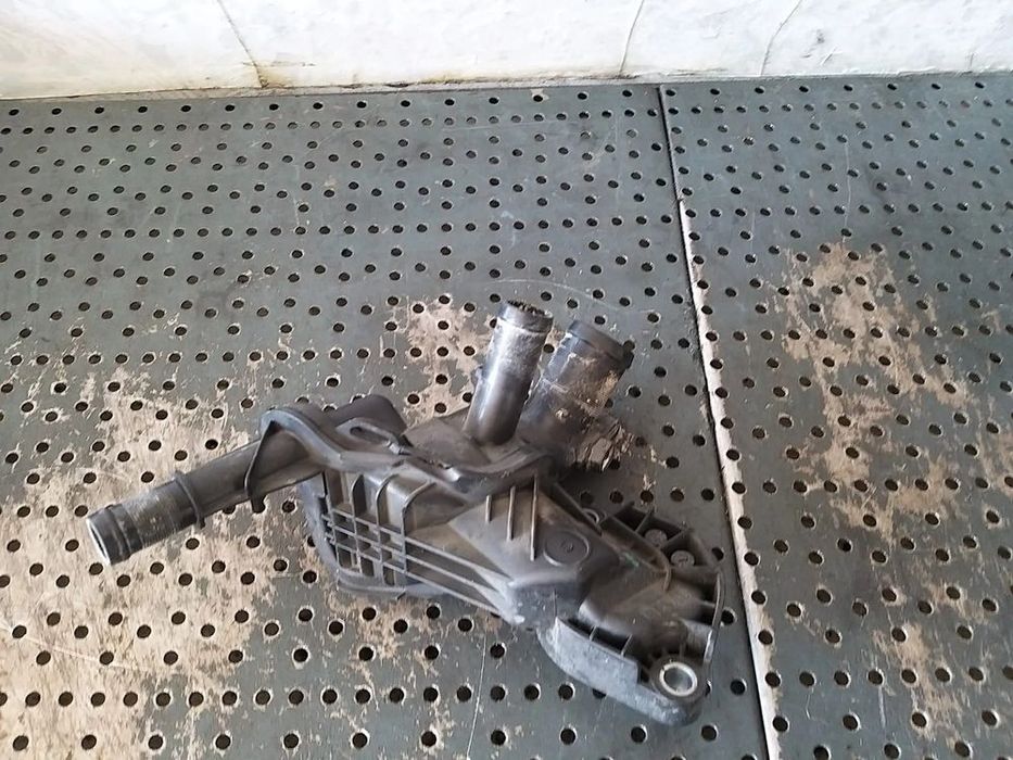 Carcasa termostat 0.9 b renault clio 4 110616064r 1106212563r