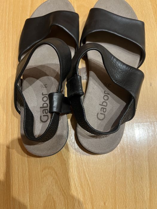 Sandale negre din piele Gabor