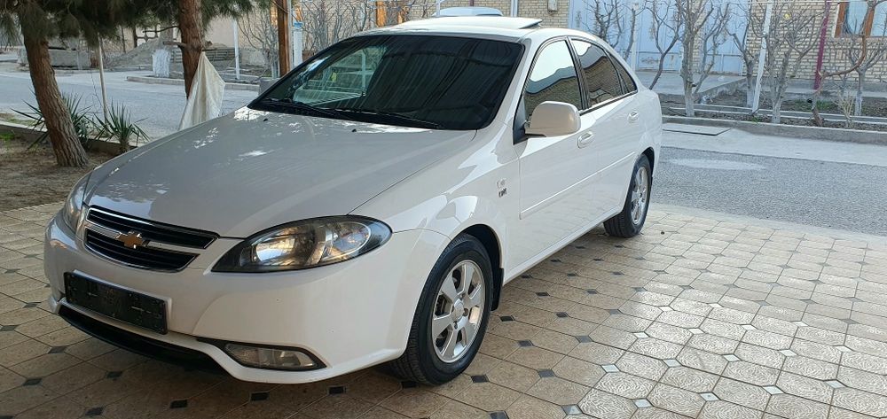 Chevrolet Jentra
