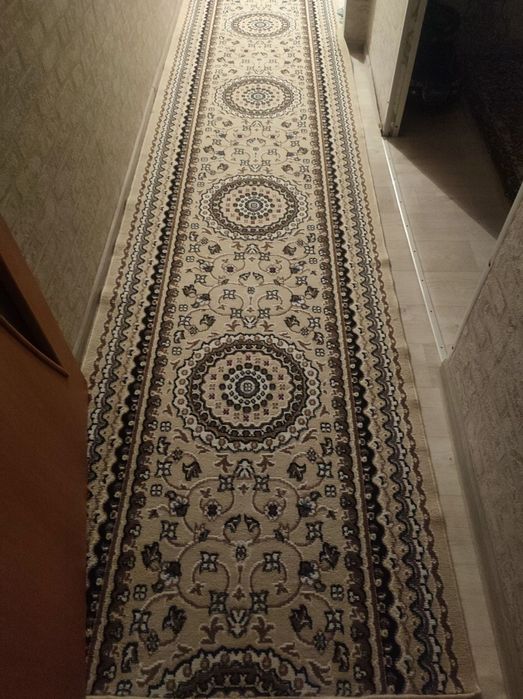 Продаю ковёр в хорошем состоянии