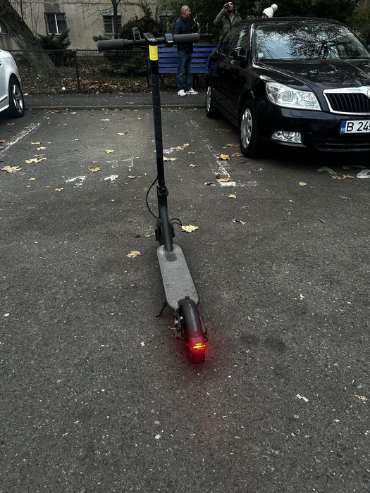 trotineta xiaomi mi essential  , inca 2 ani garantie