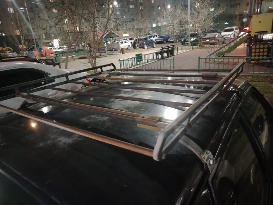 Продам Багажник на крышу