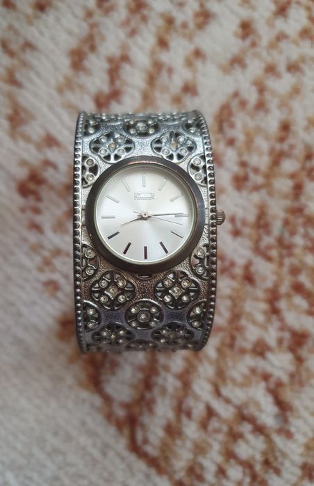 Ceas de mână elegant