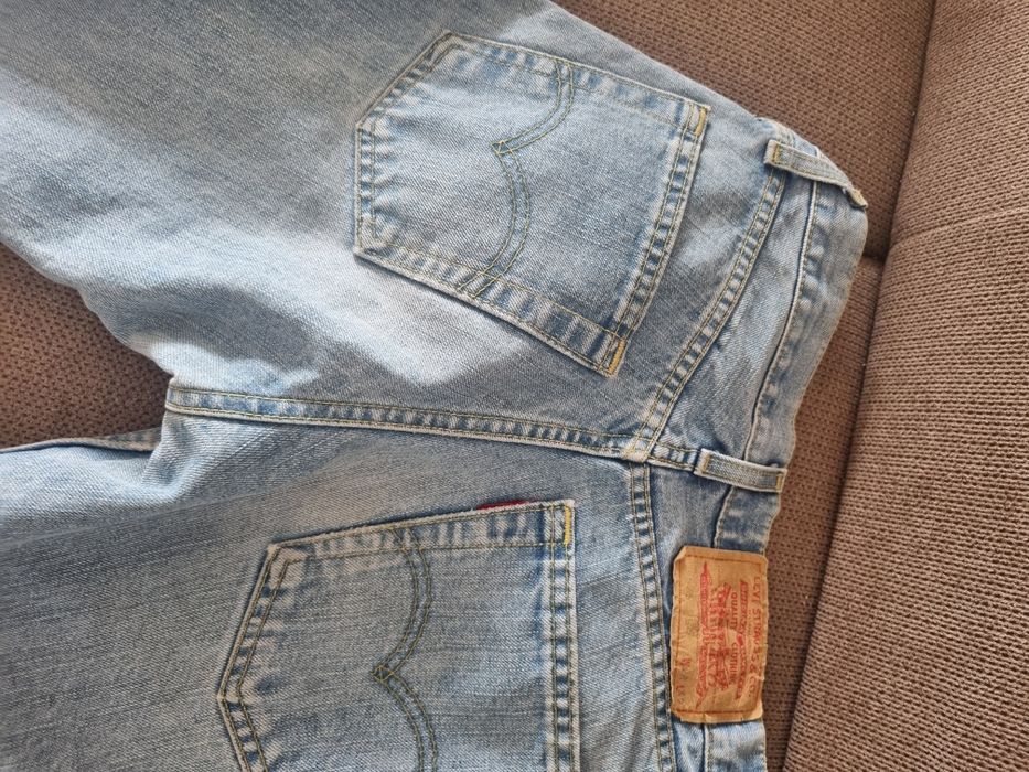 Vand blugi Levis 525