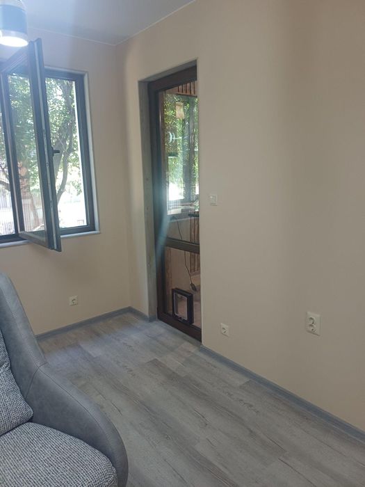 Продава се Двустаен апартамент в Бургас, Възраждане - 68 кв.м за 3412 €/кв.м - Снимка #4