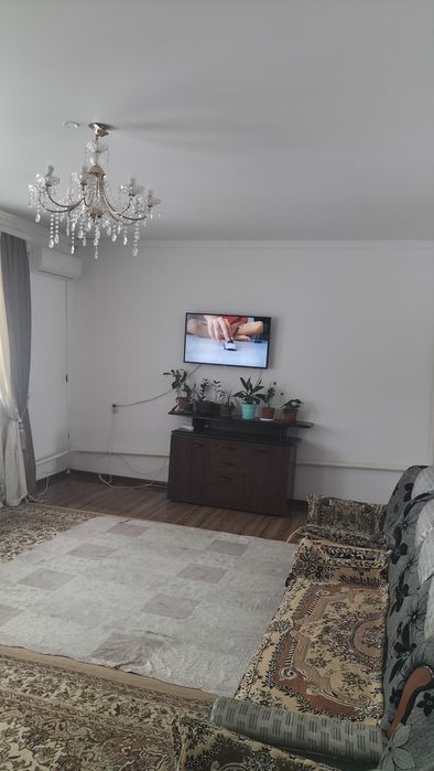 Тез арада үй сатылады