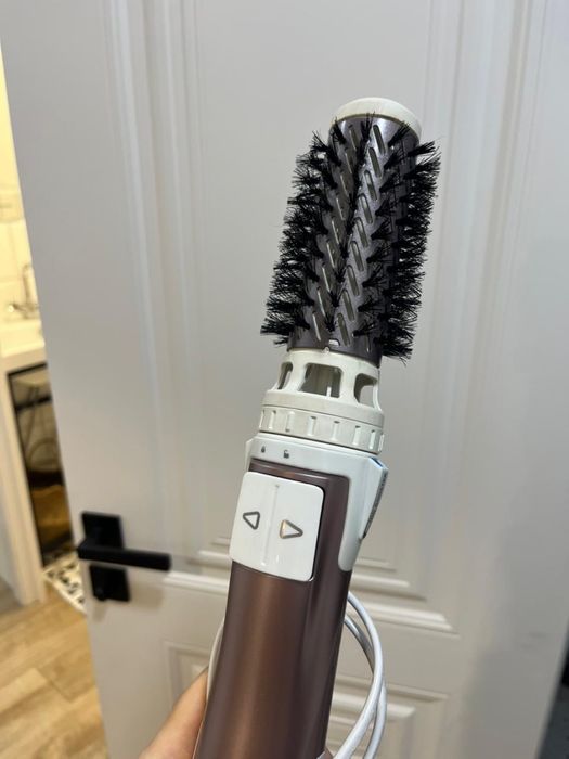 Продам фен ROWENTA