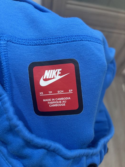 Брюки Nike tech fleece