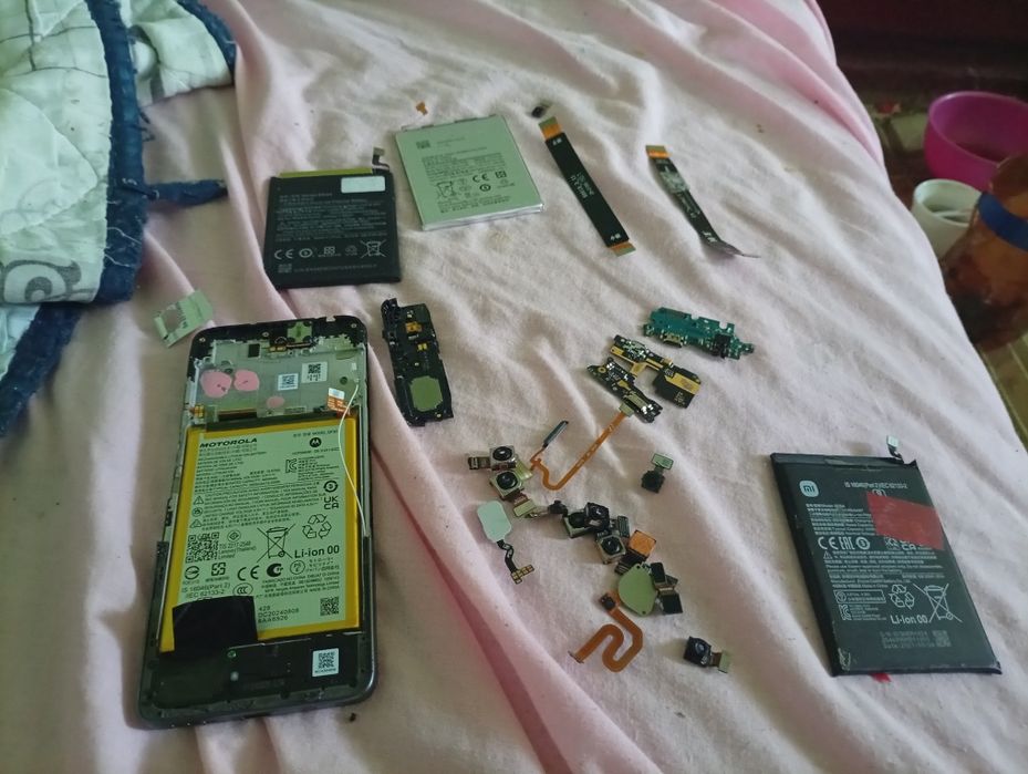 Piese pt telefoane in stare bună