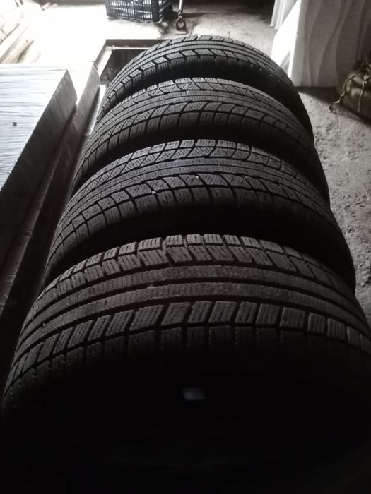 Продам зимние резину с дисками