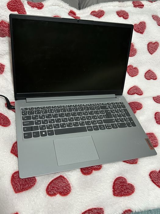 Срочно продаю ноутбук Lenovo IdeaPad 1 15IGL7