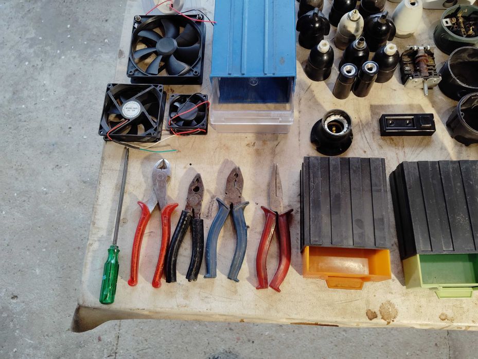 ЛОТ инструменти и ел. части