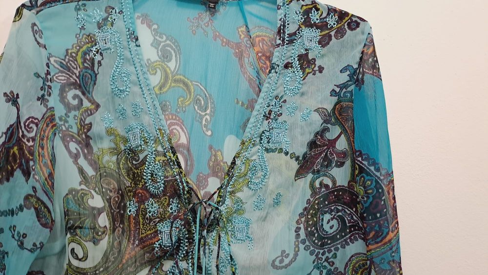 Bluza din voal sintetic