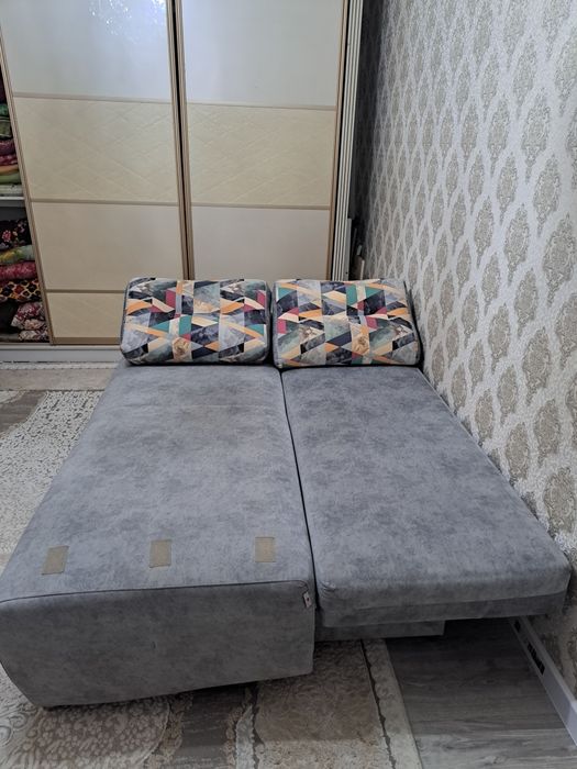 Раздвижной диван .2м.