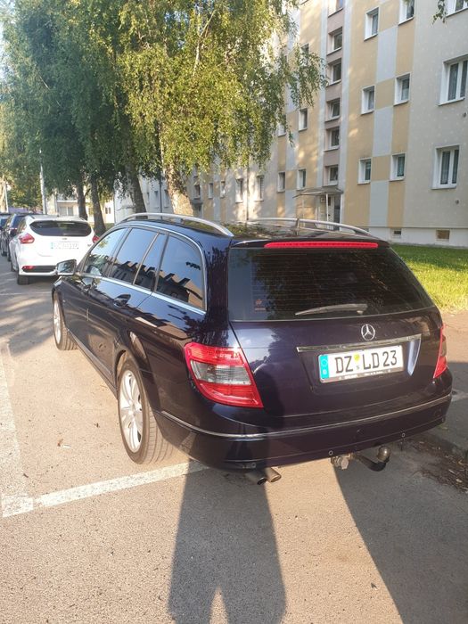 Vând schimb Mercedes-Benz
