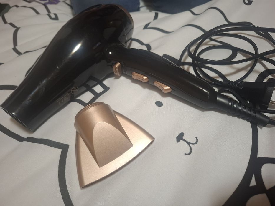 Сешоар нов 2200w