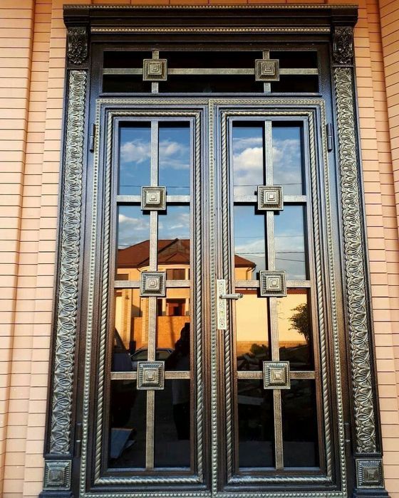 Салом алейкум биз уз хизматларини таклиф киламиз хар хил  эшиклар