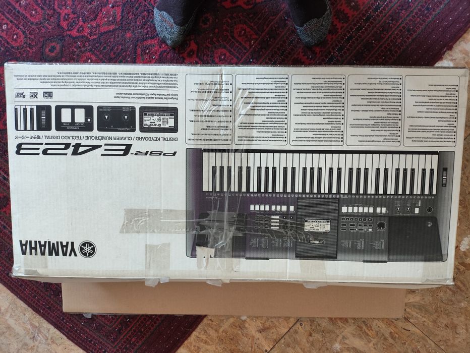 Синтезатор Yumaxa E423