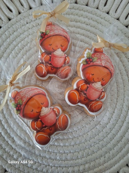 Коледни бисквитки с фонданов принт