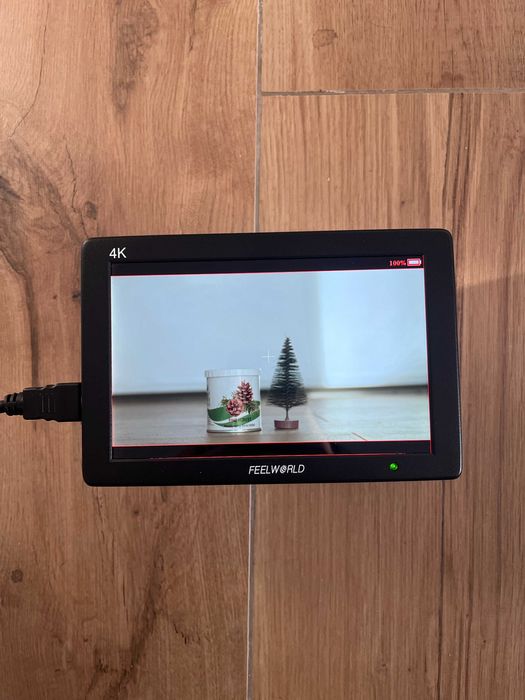 Feelworld Monitor T7 Plus monitor extern video + baterii + charger