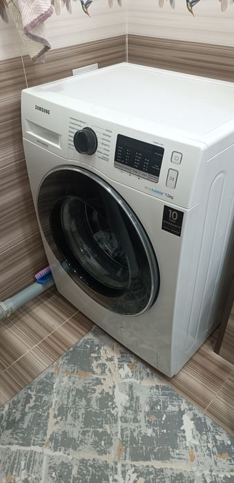 Продам стиральную машинку Samsung (eco bubble ) 7 кг