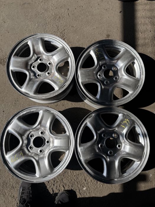 Jante Dacia Duster  5x114,3 r16 - 100 lei buc