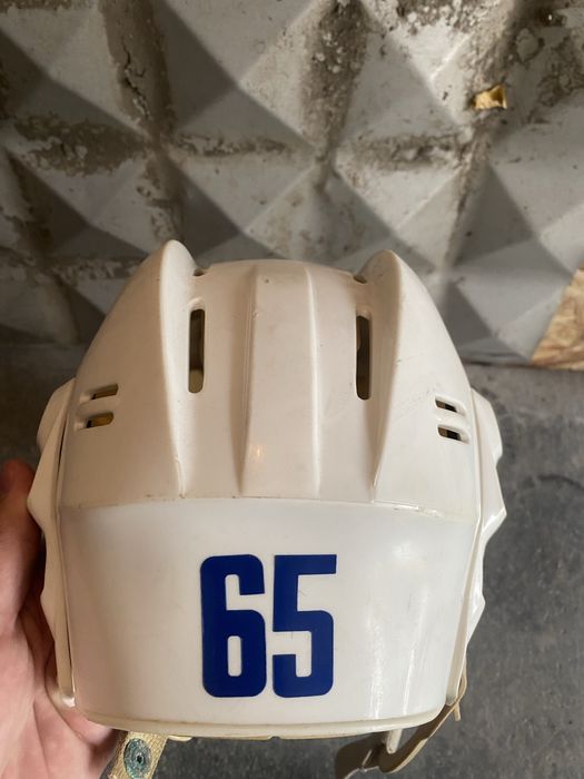 Хоккейные шлема с сеткой/визором