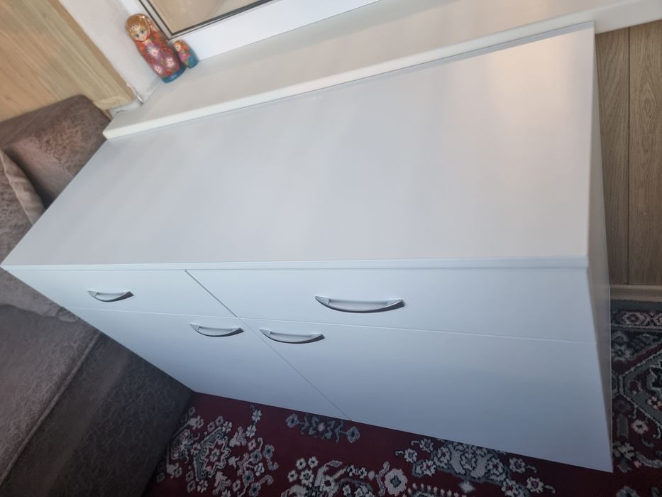 Продам тумбу под тв