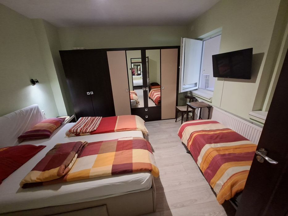 2 camere la casă regim hotelier centru Călărași max. 6 persoane