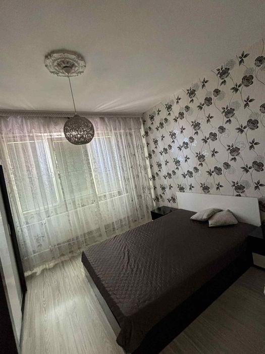 Продава се Тристаен апартамент в Козлодуй - 77 кв.м за 1325 €/кв.м - Снимка #1