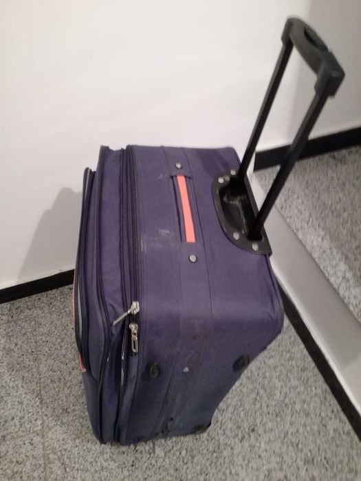 куфар 100литра, LAMBERTAZZI MARY 72CM; с дефект счупено 1 колелце