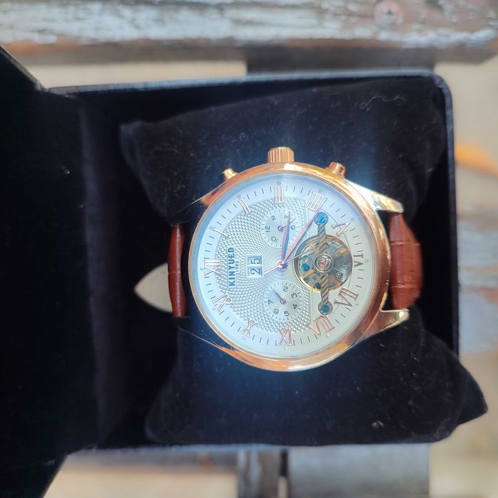 Soat sotiladi pul zarur