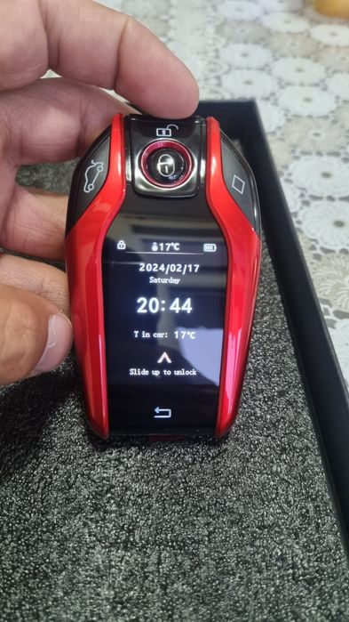 Сенсорный пульт управления для автомобиля