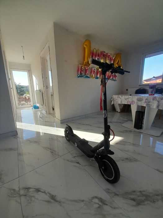 Vând trotineta electrica siver lite 10