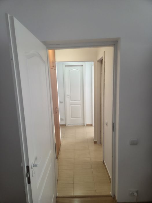 Apartament 2 camere metrou