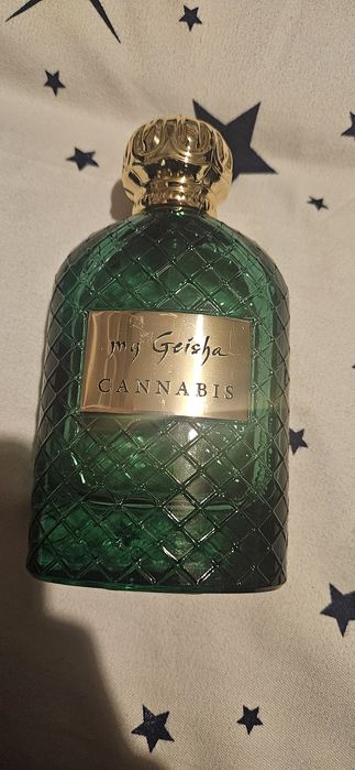 Vând parfum My Geisha Cannabis