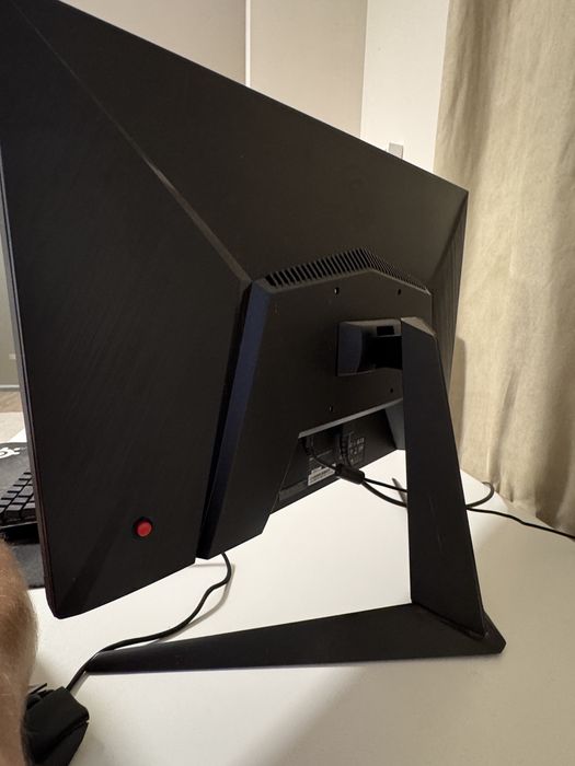 MSI 2412F 180Hz 1ms