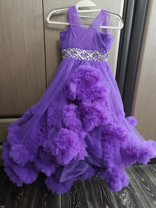 Платье детское праздничное