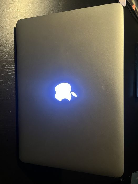 MacBook Air 13 inch -2017 / MacBook 3.1