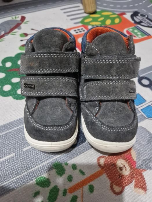 Детски ботички 23-25 номер