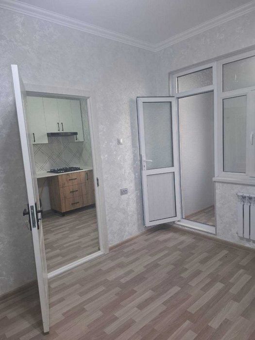 СРОЧНО !! Продается квартира в Яшнабаде 2/4/4 ( 48 кв/м ) Асалабад 1