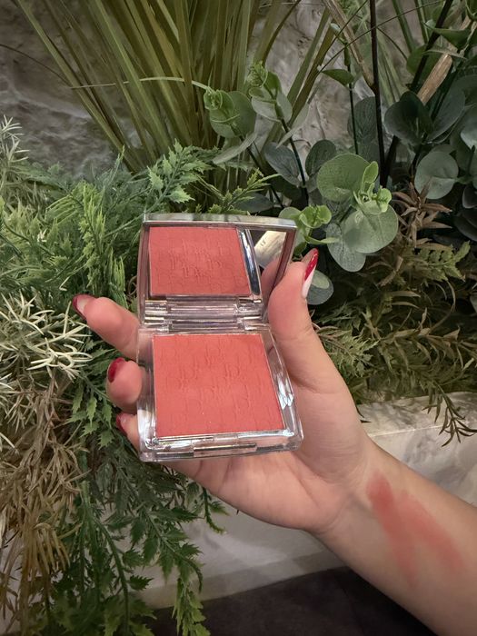 новая косметика Dior (люкс)