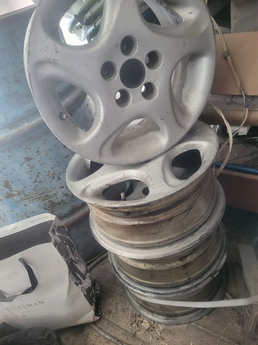 Титанка на тайота.