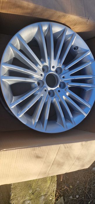 NOI !!!  Jante BMW pe 17  style 456 si anvelope Goodyear 2255517 vara.