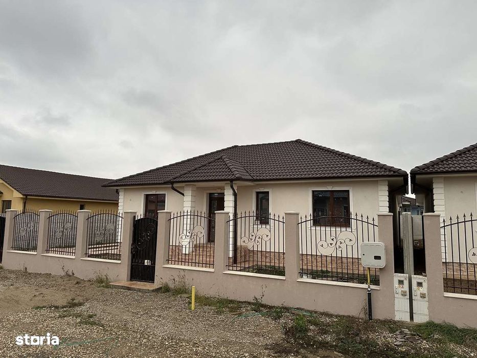 Casă nouă la Cheie, 3 dormitoare, terasă , Nojorid