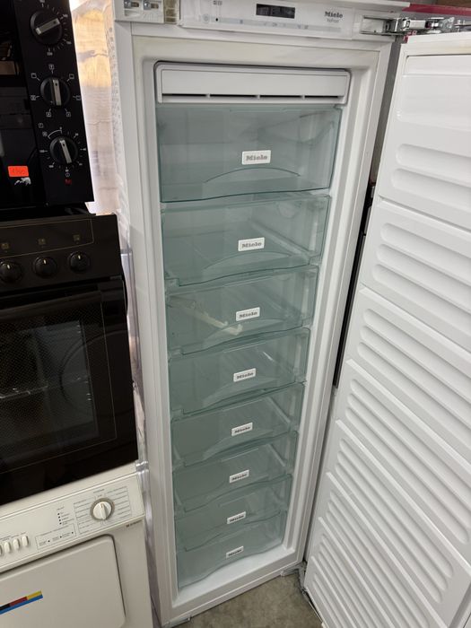 Miele фризер А+++ за вграждане мострен Germany ГАРАНЦИЯ