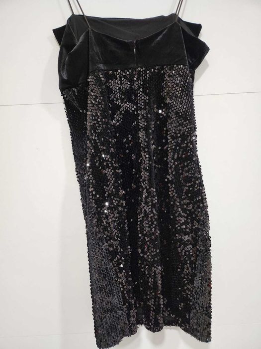 Rochie BERSHKA de party,  scurtă, cu bretele, paiete, M