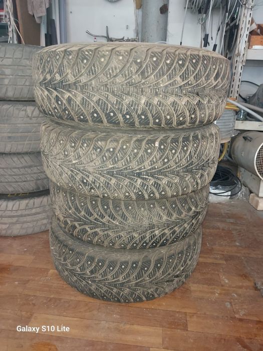 Резина зимняя Sava