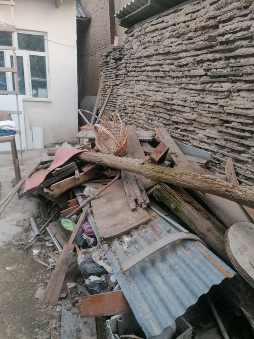 Дрова в топку не