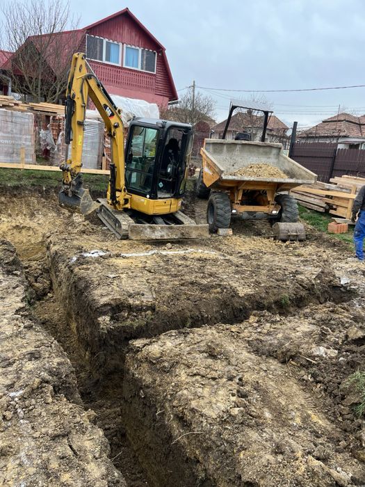 Execut lucrări / excavații / săpături / demolări / nivelări / fundații